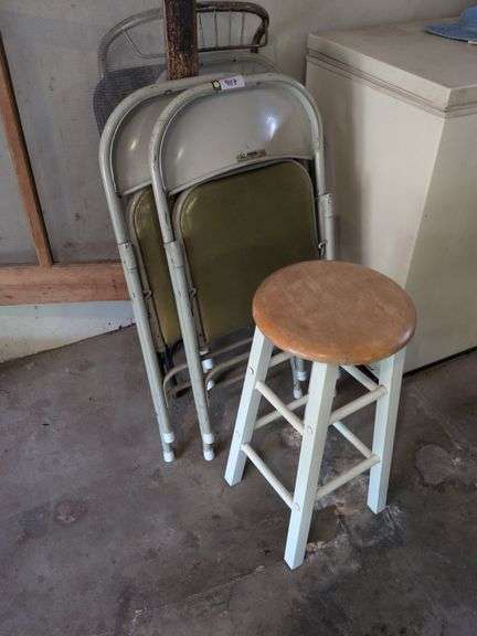 4 folding chairs and a stool image