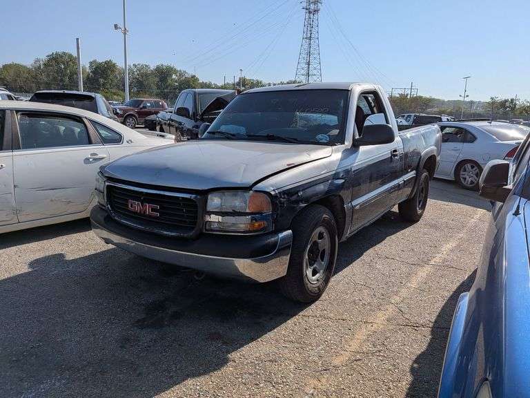 2002 GMC SIERRA image