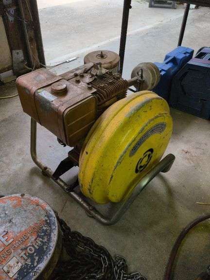 McCullough portable electric generator image