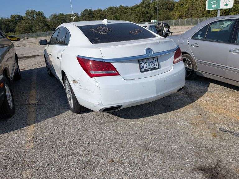 2015 BUICK LACROSSE image