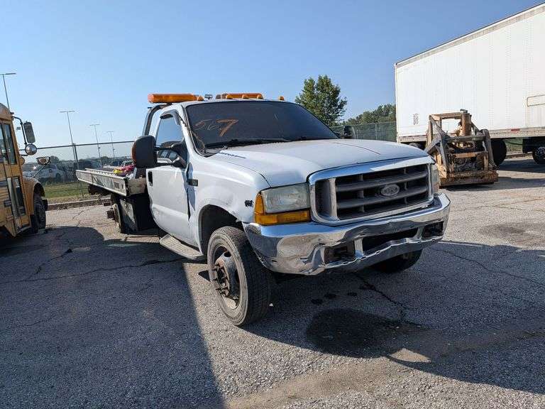 2001 FORD F550 image