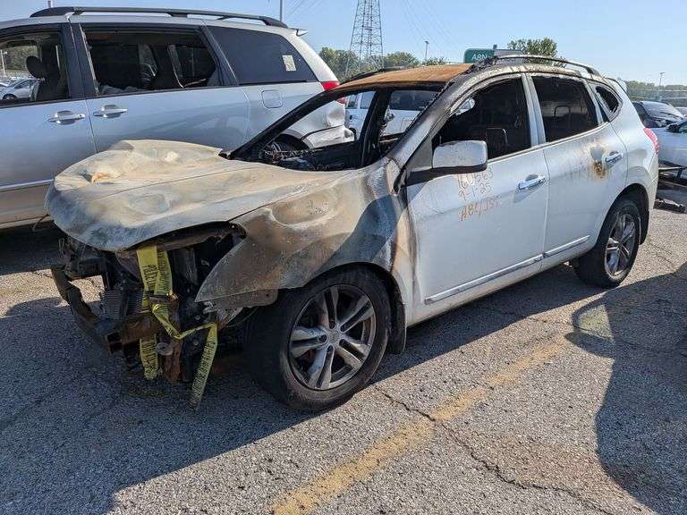2012 NISSAN ROGUE image