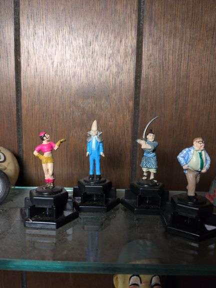 4 Trivial Pursuit SNL edition characters image