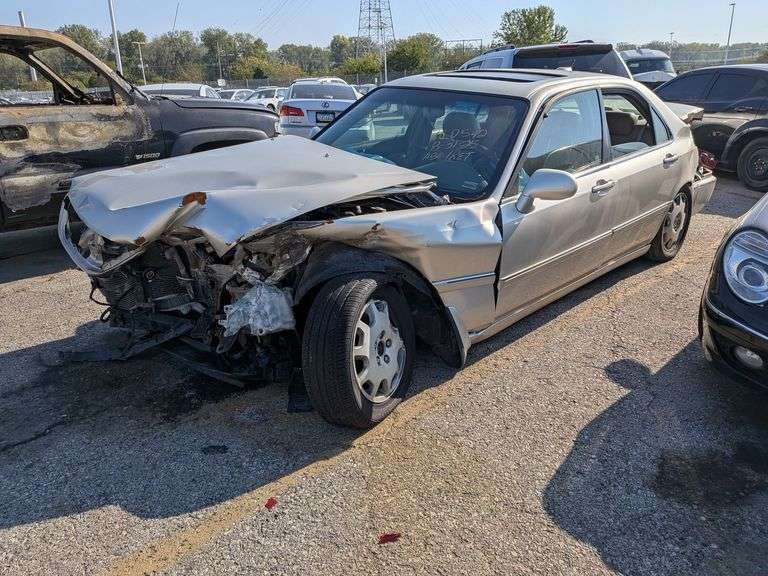 2004 ACURA RL image