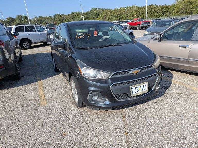 2016 CHEVROLET SPARK image