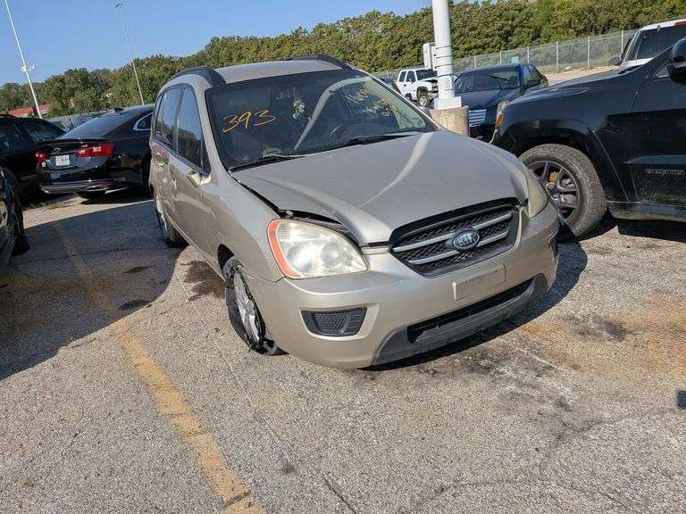 2008 KIA RONDO image