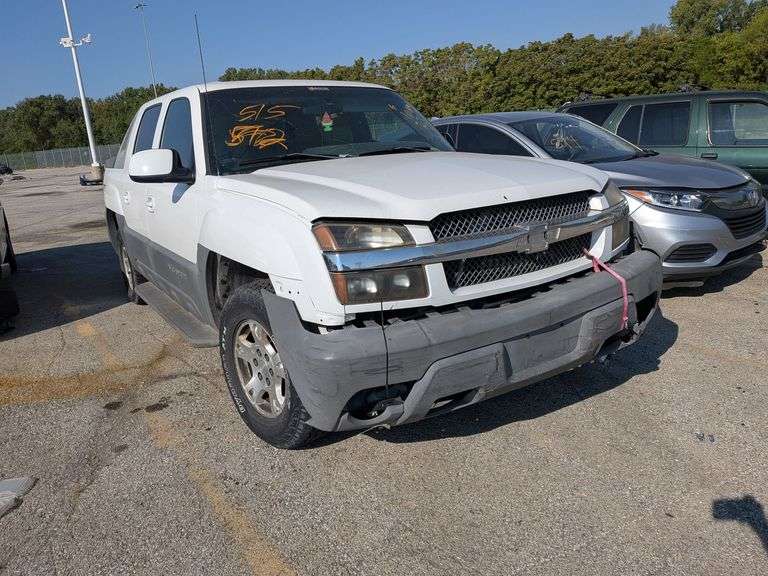2002 CHEVROLET AVALANCHE image