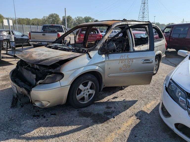 2005 DODGE GRAND CARAVAN image