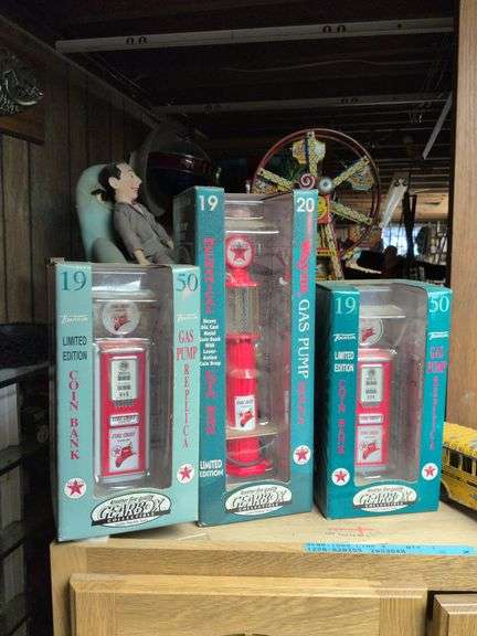 2 Ertl 9" Texaco gas pumps and Ertl 12" gas pump all NIB image