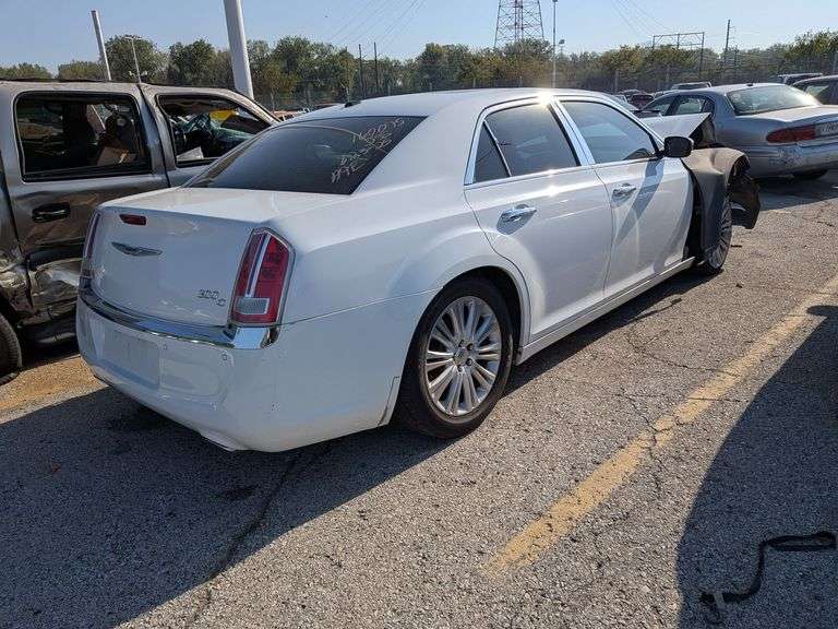 2011 CHRYSLER 300 image