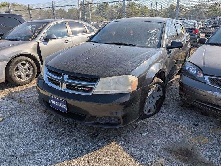 2014 DODGE AVENGER image