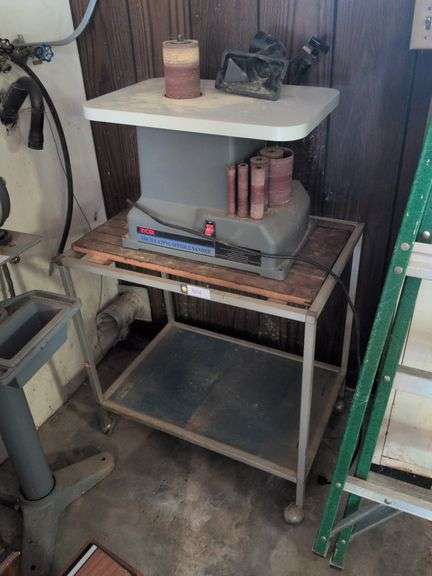 Ryobi Oscillating Spindle Sander with stand image