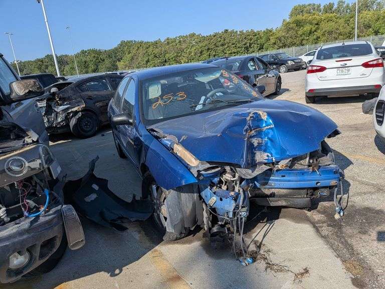 2003 CHEVROLET CAVALIER image