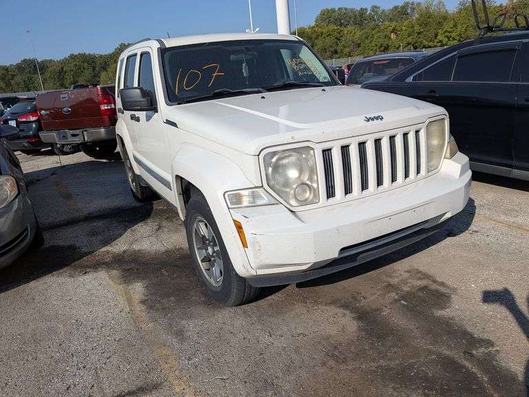 2008 JEEP LIBERTY image