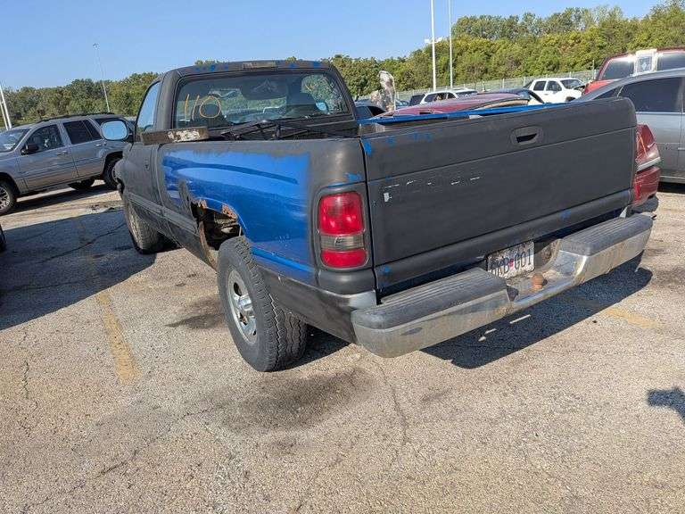 1999 DODGE RAM image