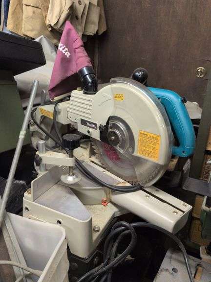 Makita 10" slide compound miter saw image