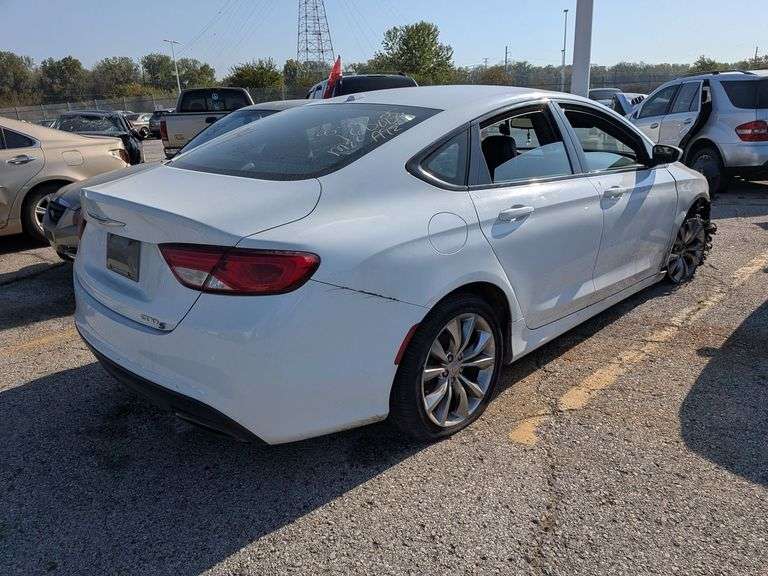 2015 CHRYSLER 200 image