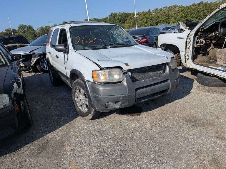 2004 FORD ESCAPE image