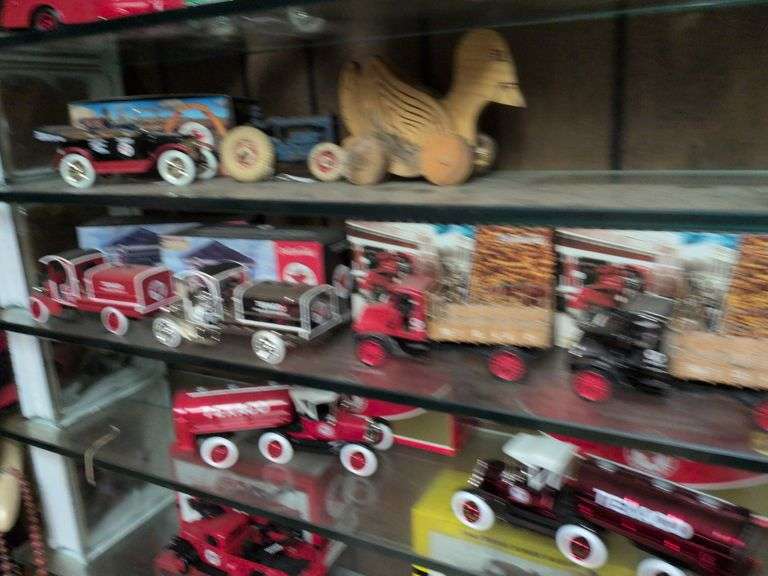 4 Ertl Texaco truck banks w/ box image