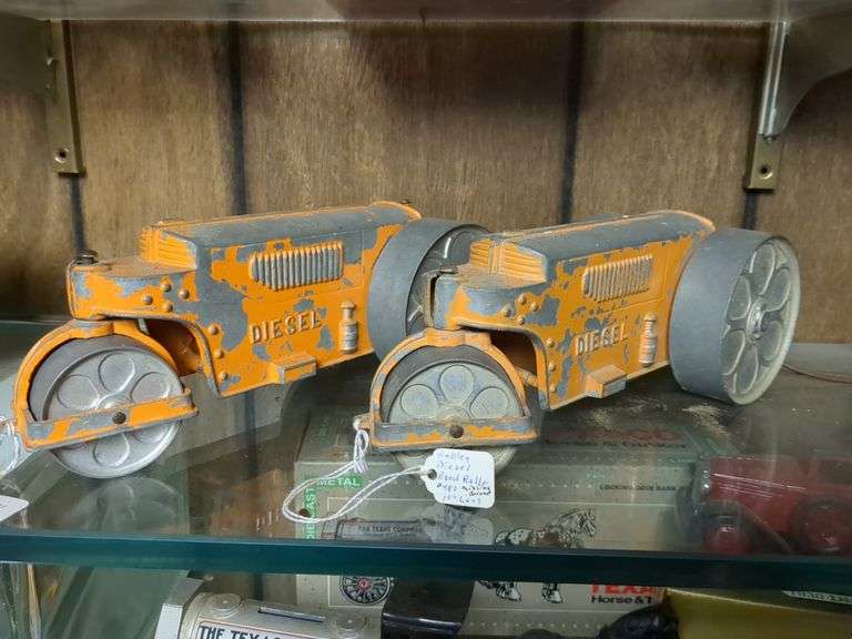 2 Hubley diesel road roller #480 cars image