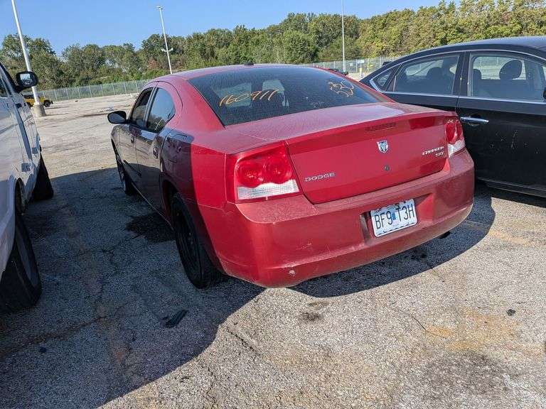 2010 DODGE CHARGER image