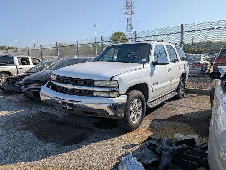 2001 CHEVROLET TAHOE image