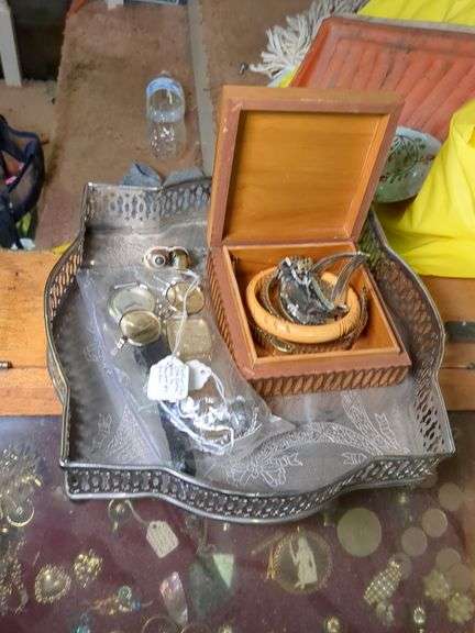 Watch parts, jewelry and flashlight image