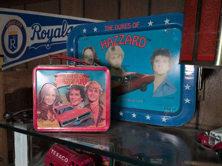 Dukes of Hazzard tray with lunch box image