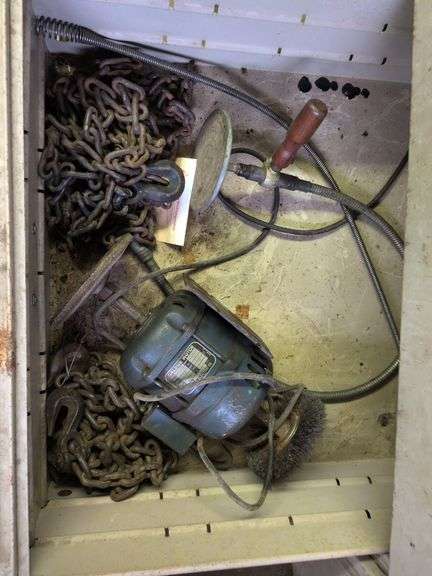 Baldor electric motor and chains image