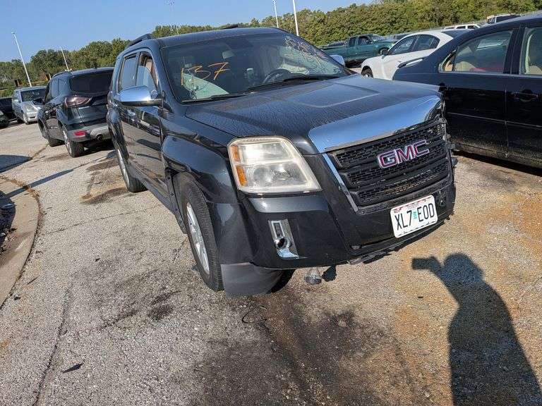 2013 GMC TERRAIN image