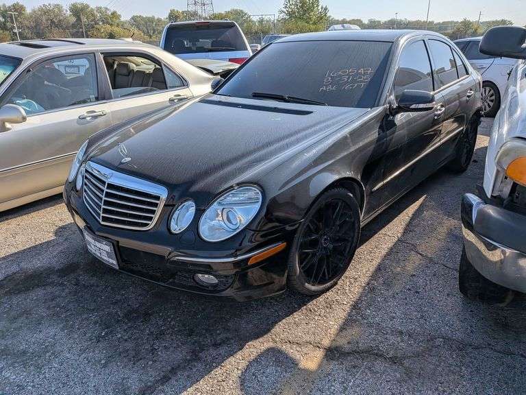 2009 MERCEDES E CLASS image