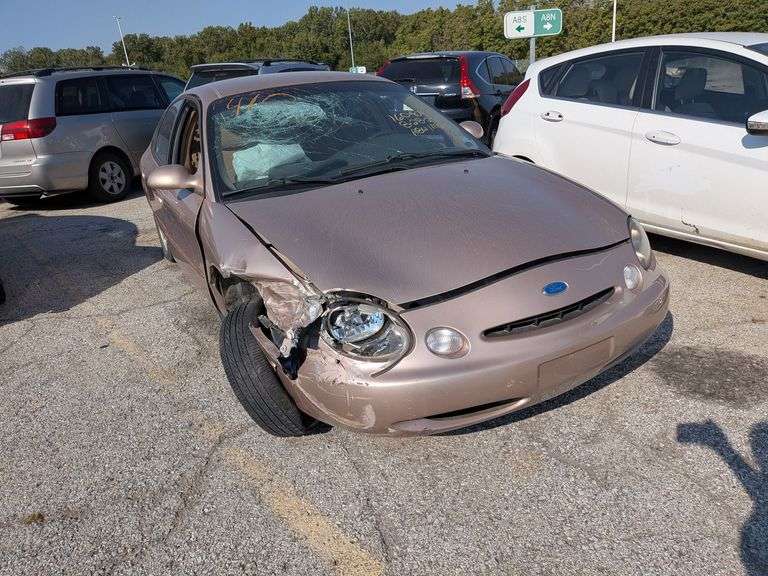 1997 FORD TAURUS image