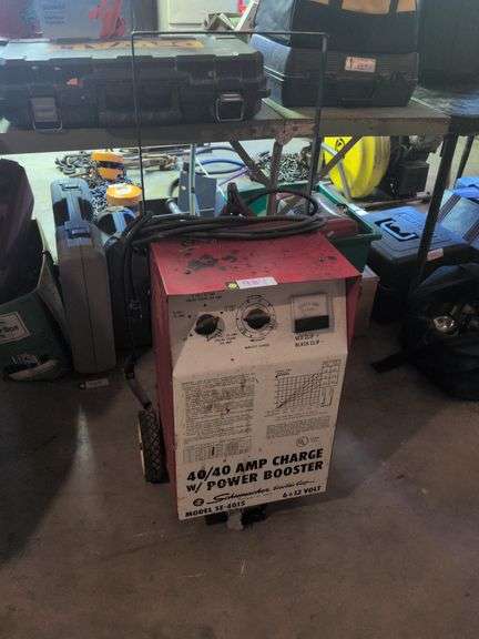 Schumacher 40/40 Amp w/power booster image