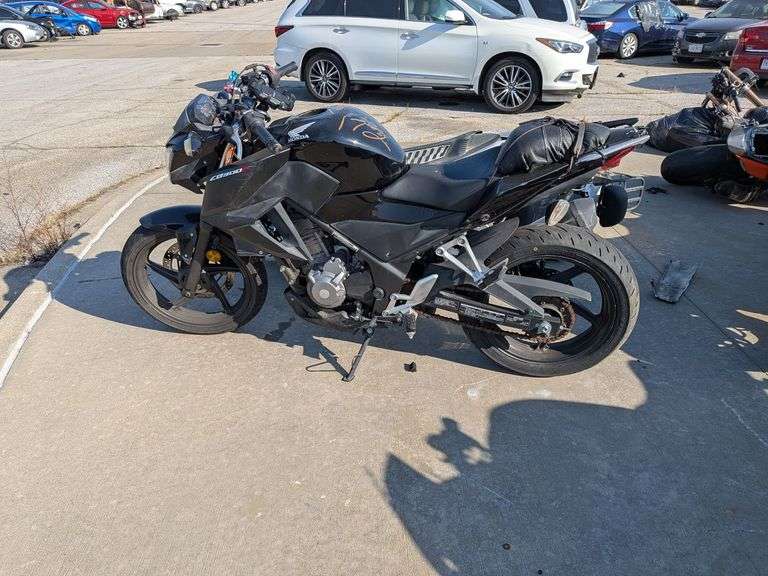 2016 HONDA CB300 image