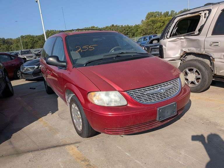 2001 CHRYSLER TOWN-COUNTRY image