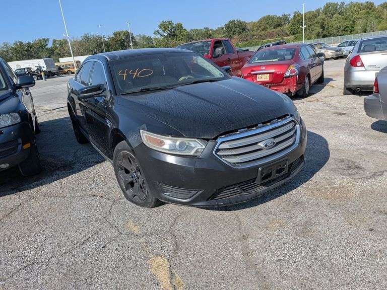 2011 FORD TAURUS image
