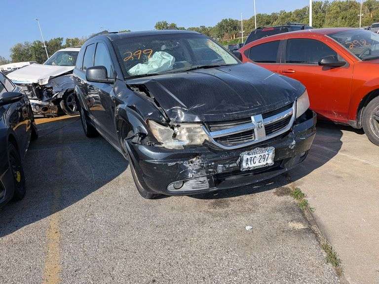 2010 DODGE JOURNEY image