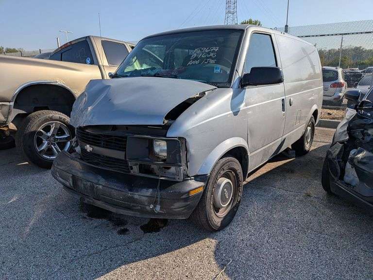 1998 CHEVROLET ASTRO VAN image