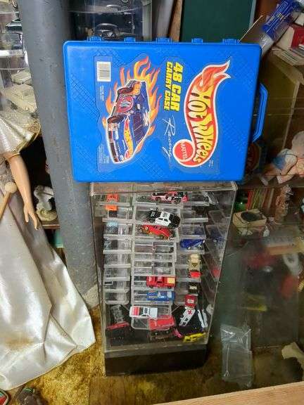 Toy cars, display case and carrying case image