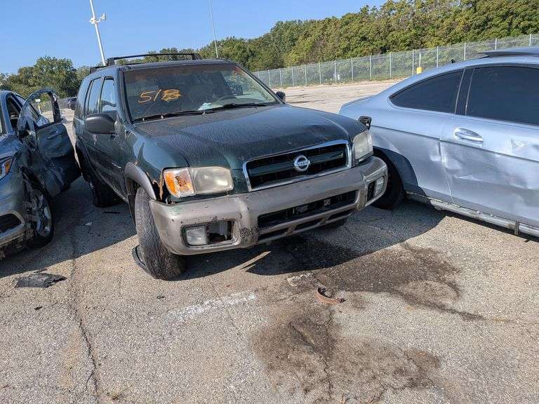 2000 NISSAN PATHFINDER image