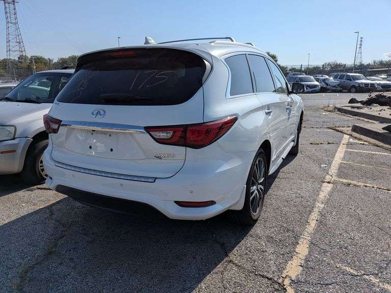 2016 INFINITI QX60 image