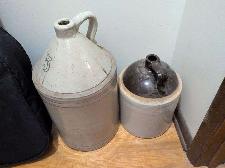 2 Stoneware jugs image