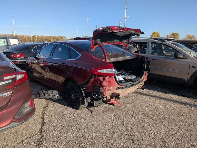 2016 FORD FUSION image