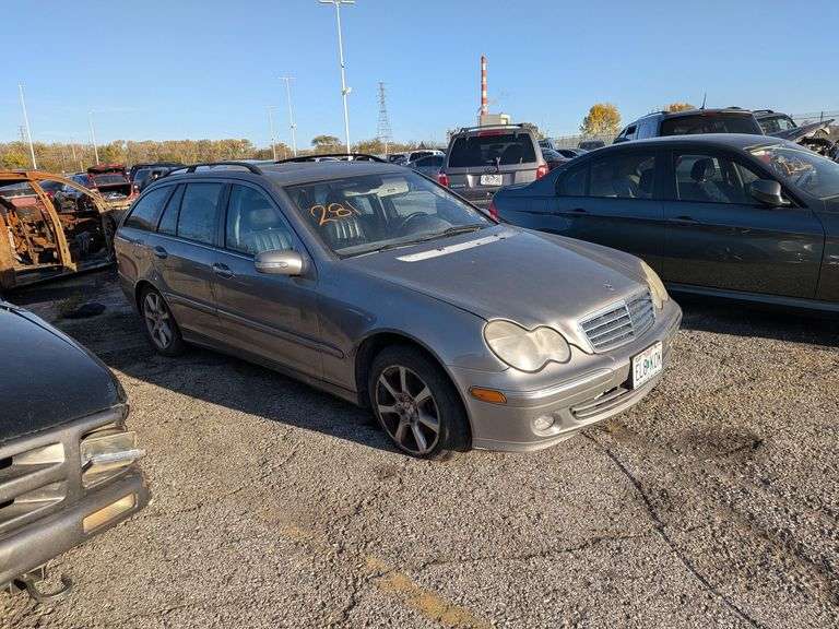 2005 MERCEDES C CLASS image