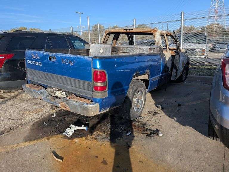 1998 DODGE RAM image