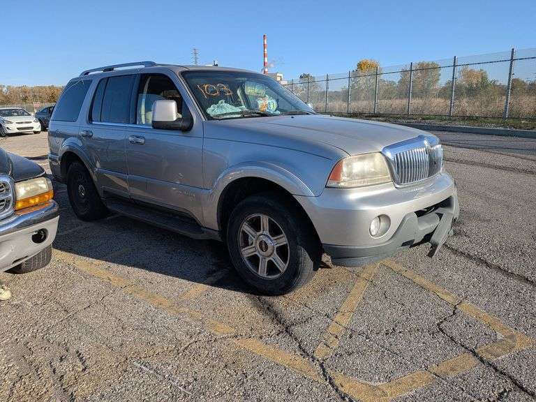 2005 LINCOLN AVIATOR image