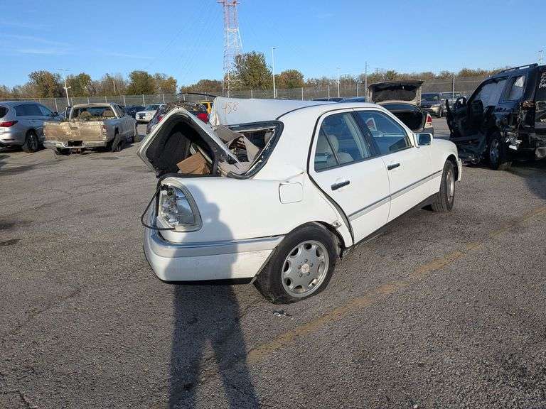 1996 MERCEDES C CLASS image