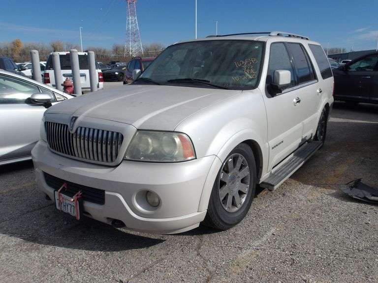 2004 LINCOLN NAVIGATOR image