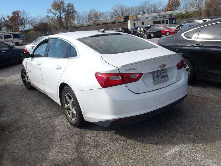 2017 CHEVROLET MALIBU image