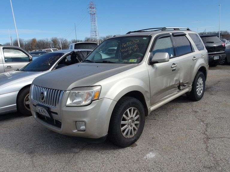2010 MERCURY MARINER image